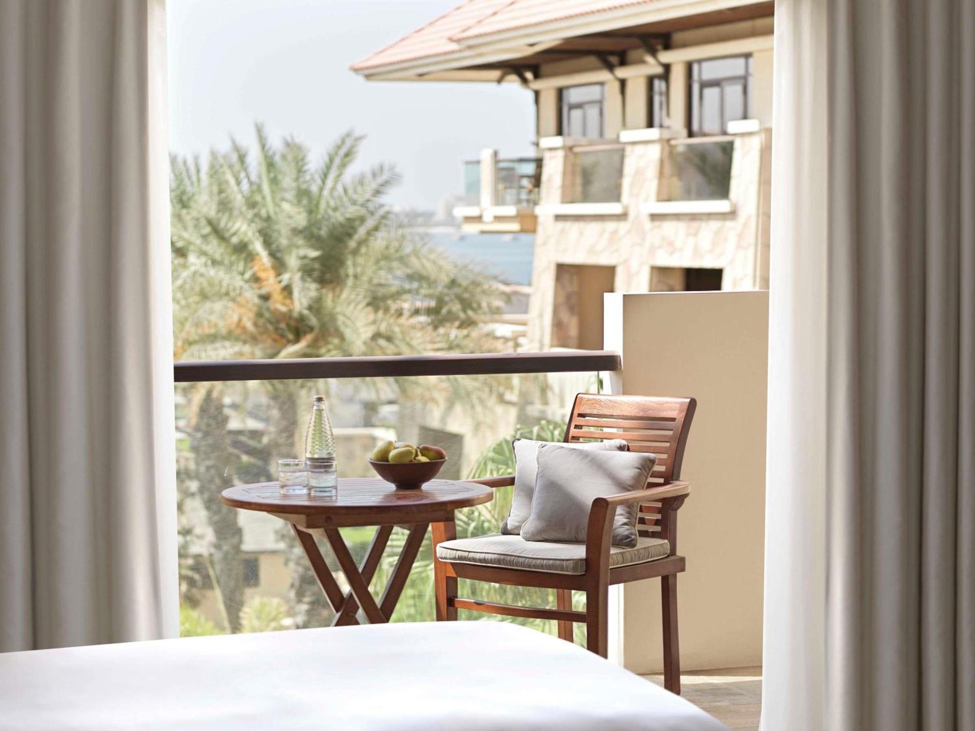Курортний комплекс Sofitel The Palm & 5*